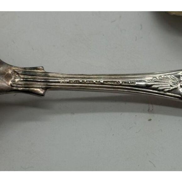 Vintage EPNS Silver Plate Ladles Ornate Sheffield England Floral Repousse Set - Picture 4 of 5